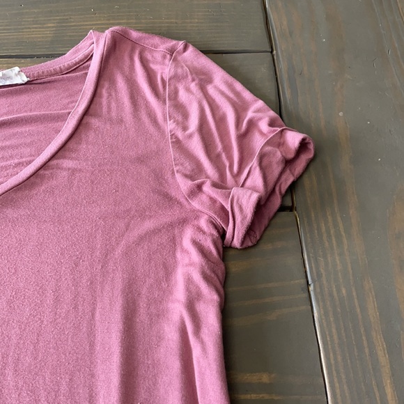 Blush pink pink rose tee with cuffed sleeves - Picture 4 of 5